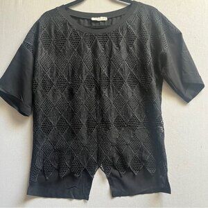 Chilia lace embroidered front short sleeve shirt Sz M